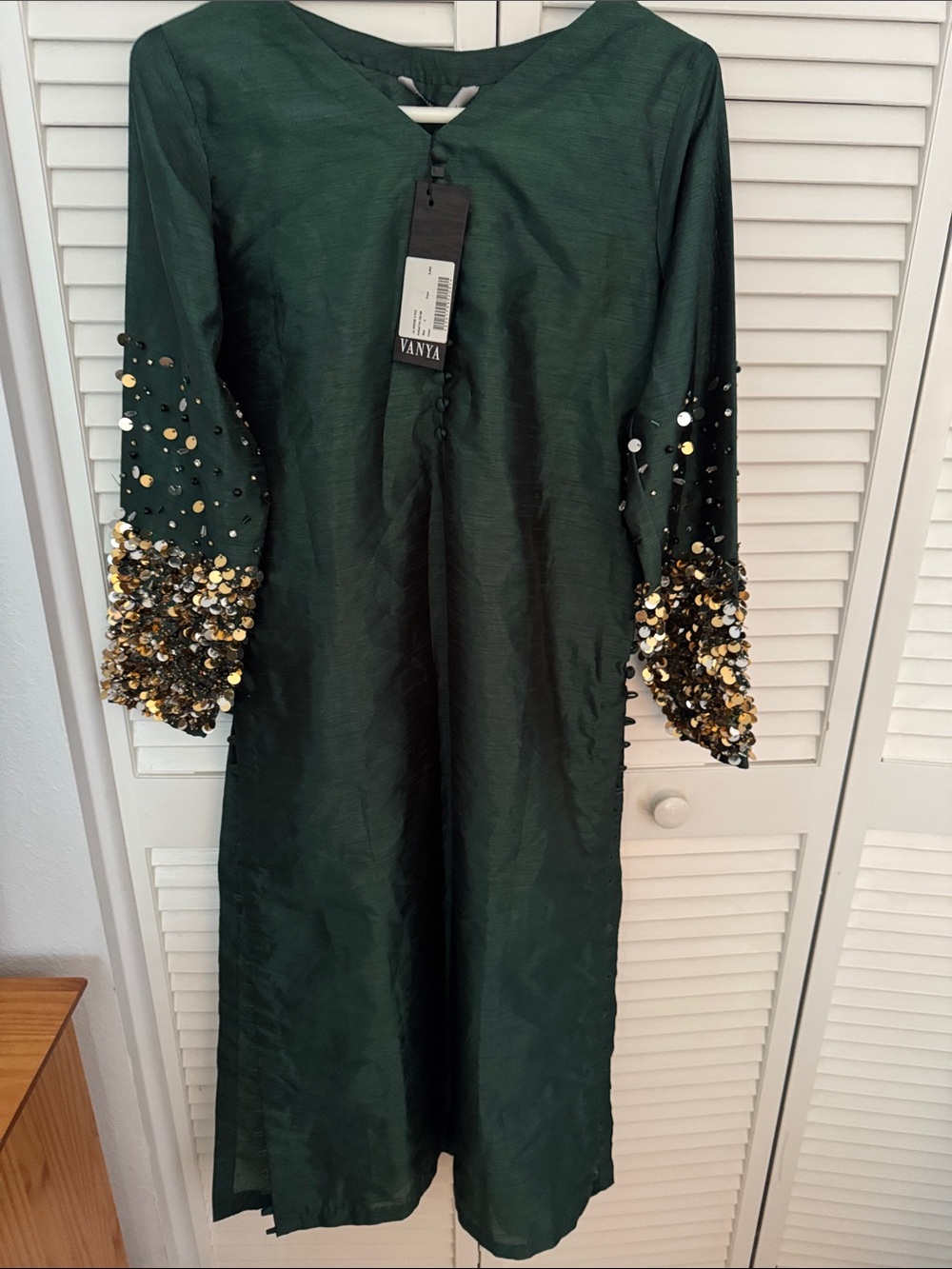 NWT Vanya Bottle Green Raw Silk Dress/Shirt with embellished sleeves, Small